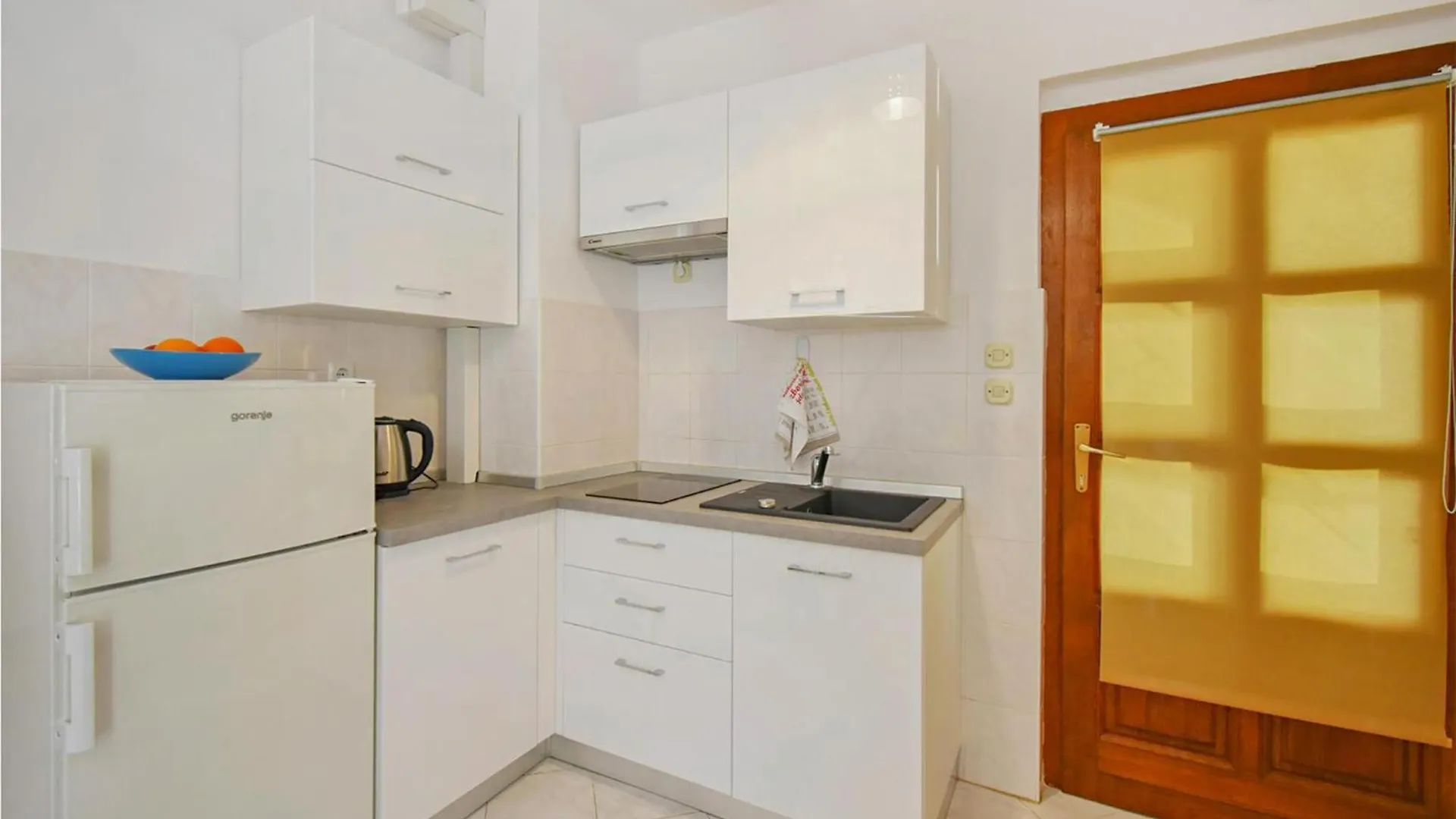 Cozy Apartment In Rabac With Kitchen