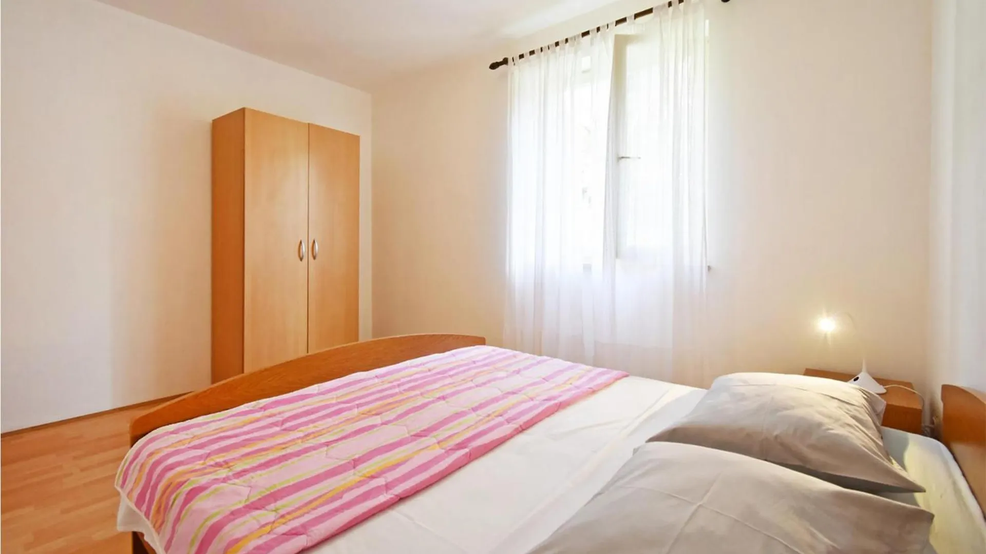 Cozy Apartment In Rabac With Kitchen