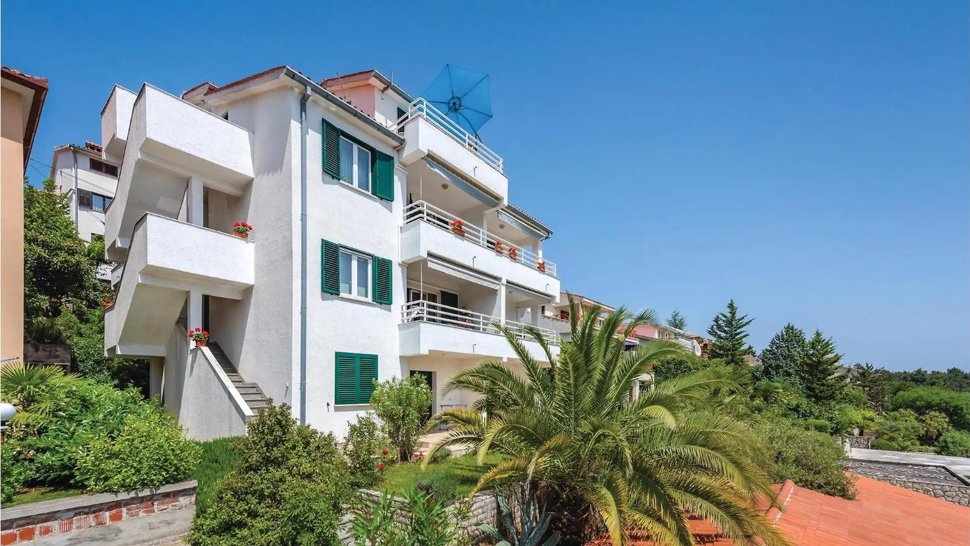 Cozy Apartment In Rabac With Kitchen