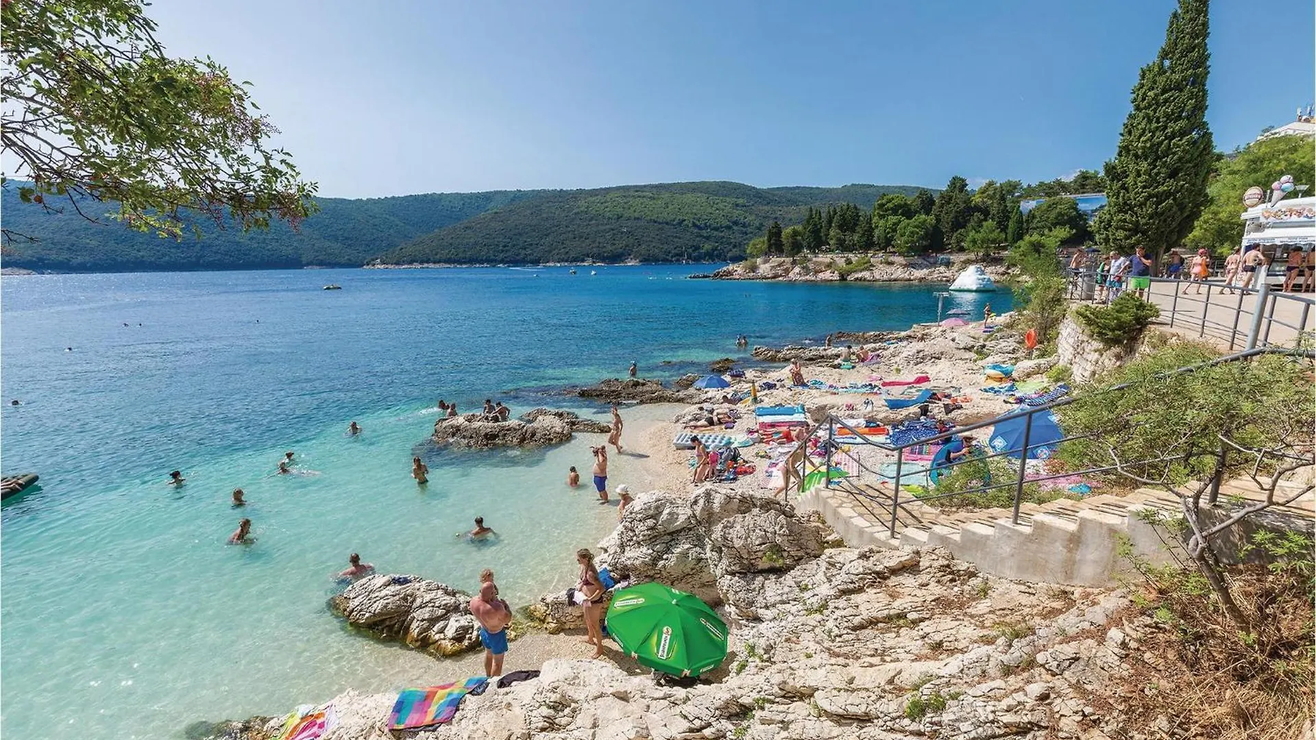 Cozy Apartment In Rabac With Kitchen